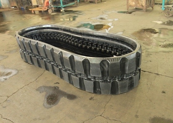 Continuous Inner Steel Cord Rubber Track For JCB 320T MC110 450 X 86 X 56