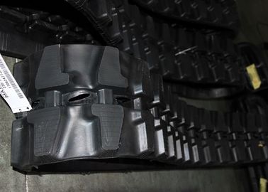 230mm 폭 굴착기 고무는 자유로운 합동에 지속 우량한 견인을 추적하습니다
