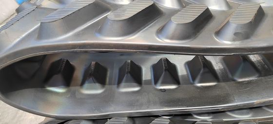 러버 크롤러 300x127x32 러버 트랙, Kubota M5091 파워 크롤러에 적합